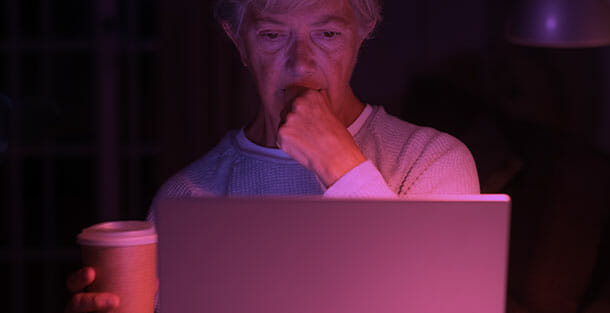 the bandwagon effect: a woman is concerned with online opinions of others